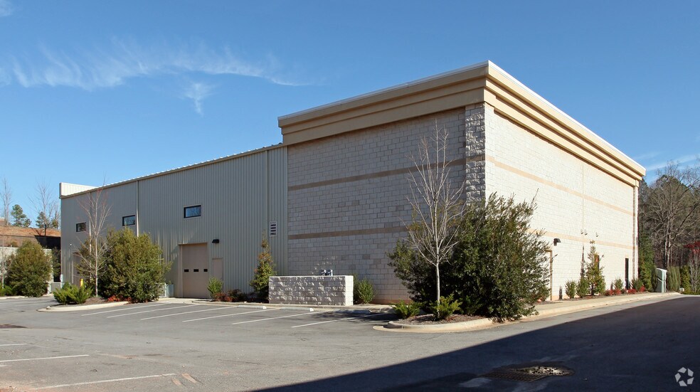 More Photos Of 250 Premier Dr, Holly Springs Light Manufacturing For Lease