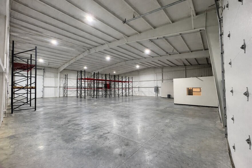 More Photos Of 120 Old Agnes Rd, Weatherford Light Distribution For Lease