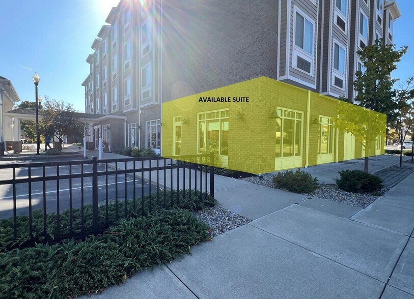 More Photos Of 124 Elm St, Penn Yan Hotel For Lease