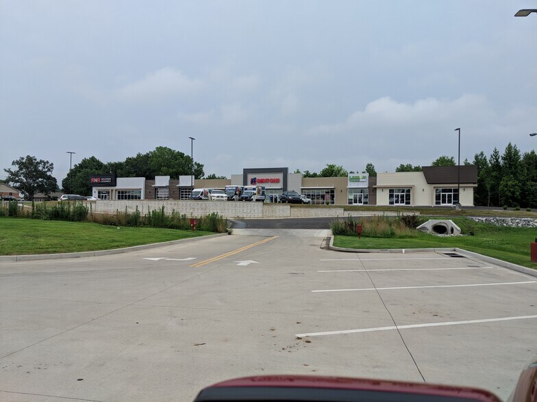 More Photos Of 5320 Hinkleville Rd, Paducah Restaurant For Lease