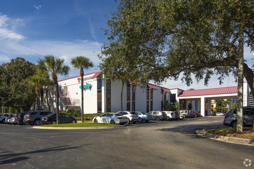 Primary Photo Of 4107 W Spruce St, Tampa Office For Lease