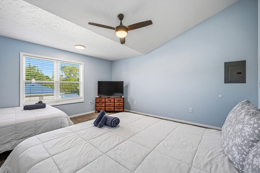 More Photos Of 5214 Old Lake Rd, Geneva Apartments For Sale