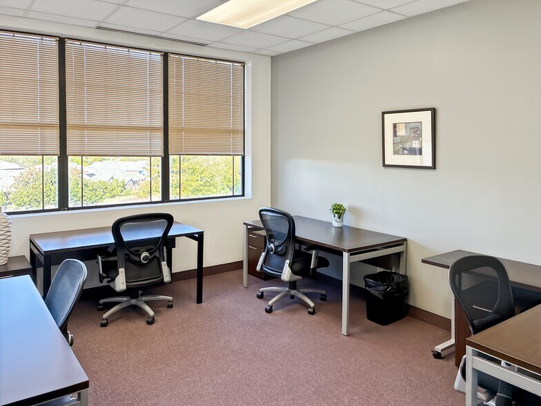More Photos Of 1452 Hughes Rd, Grapevine Coworking Space