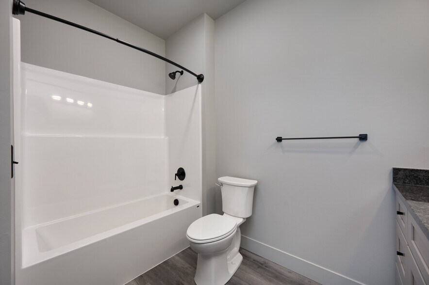 More Photos Of 203 Fletching Way, Belgrade Flex For Sale