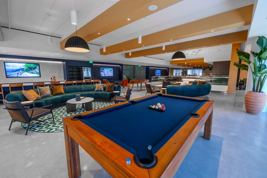 More Photos Of 841 Apollo St, El Segundo Coworking Space