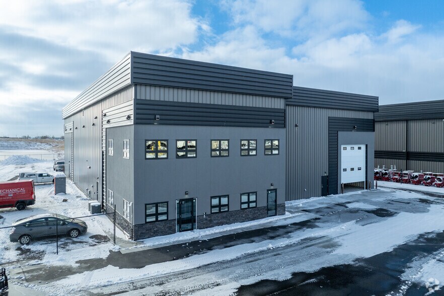 Primary Photo Of 285199 Wrangler Av, Calgary Warehouse For Lease