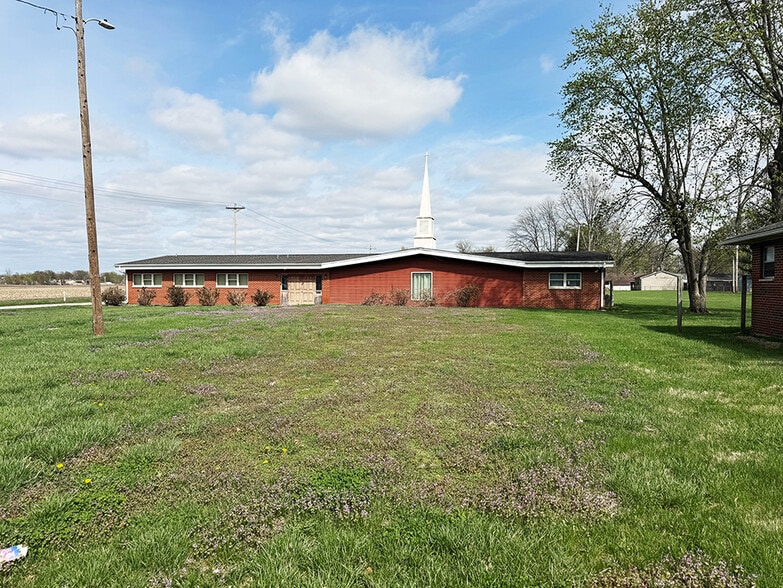 More Photos Of 2900-2904 Maryville Rd, Granite City Religious Facility For Sale
