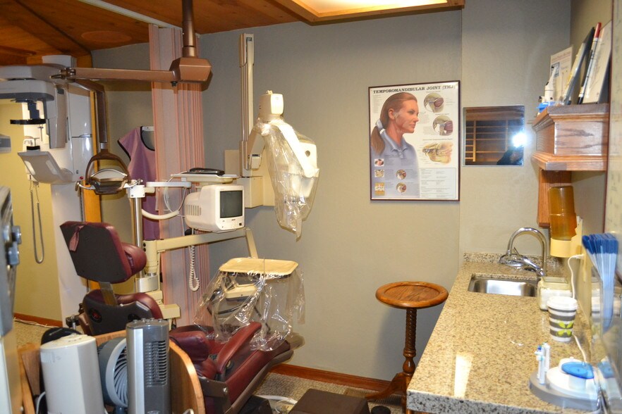 More Photos Of 6161 Clark Rd, Paradise Medical For Lease