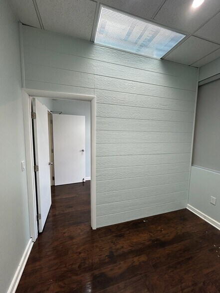 More Photos Of 6645 Vineland Rd, Orlando Medical For Lease