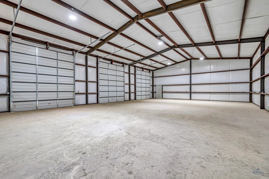 More Photos Of 2920 FM 866, Odessa Warehouse For Sale