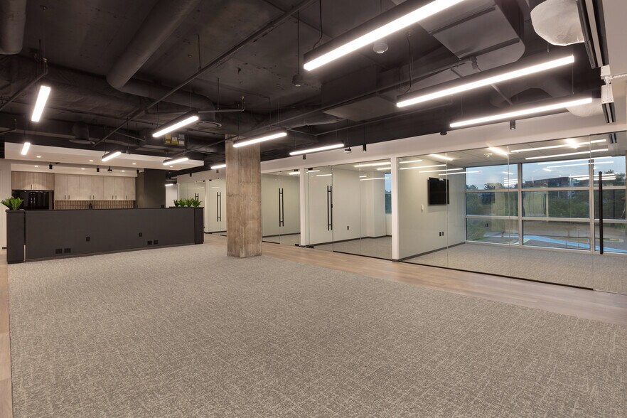 More Photos Of 1900 Campus Commons Dr, Reston Unknown For Lease