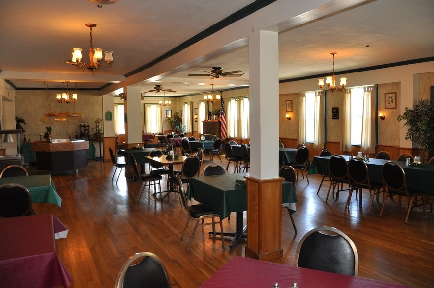 More Photos Of 2 Mclean Rd, Mclean Restaurant For Sale