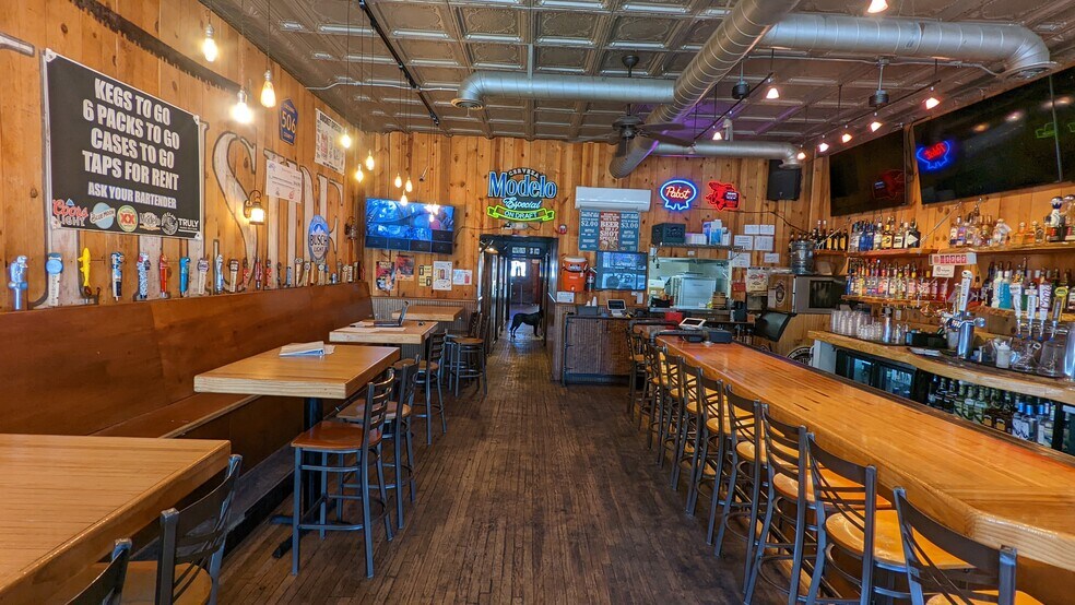 More Photos Of 117 S San Francisco St, Flagstaff General Retail For Sale