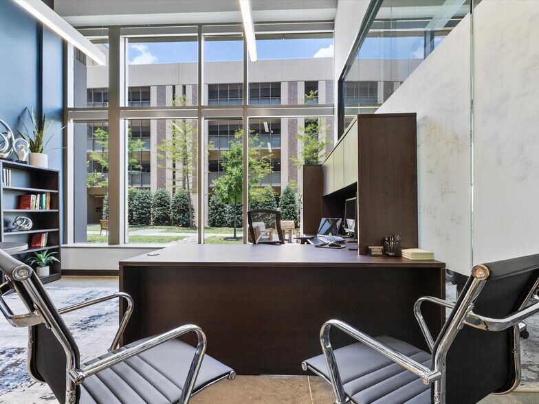 More Photos Of 550 Reserve St, Southlake Loft Creative Space For Lease