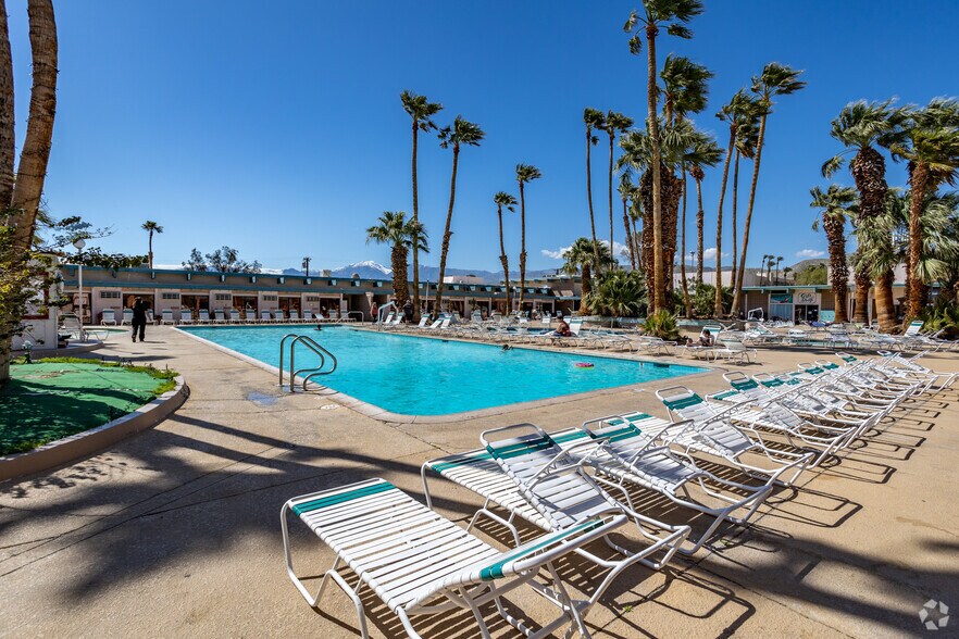 More Photos Of 10805 Palm Dr, Desert Hot Springs Hotel For Sale