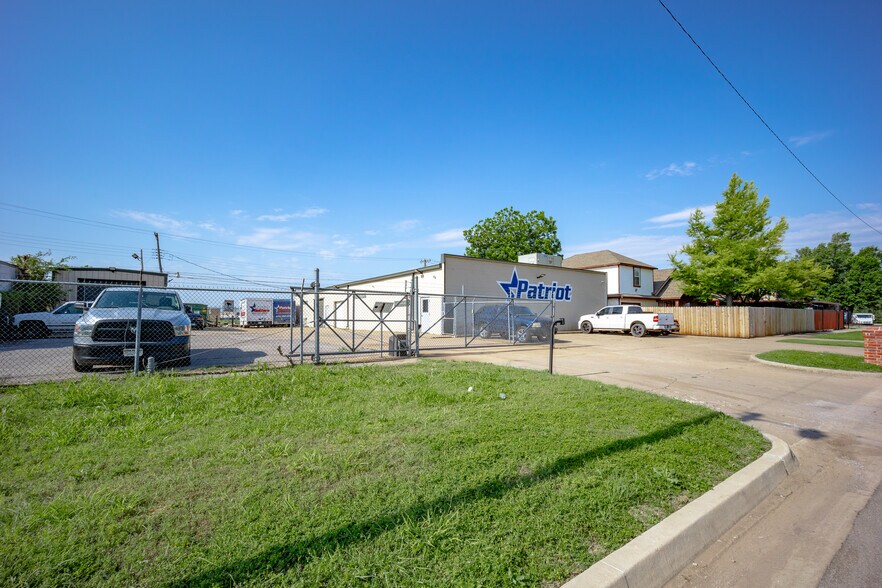 More Photos Of 1814 NW 1st St, Oklahoma City Manufacturing For Sale