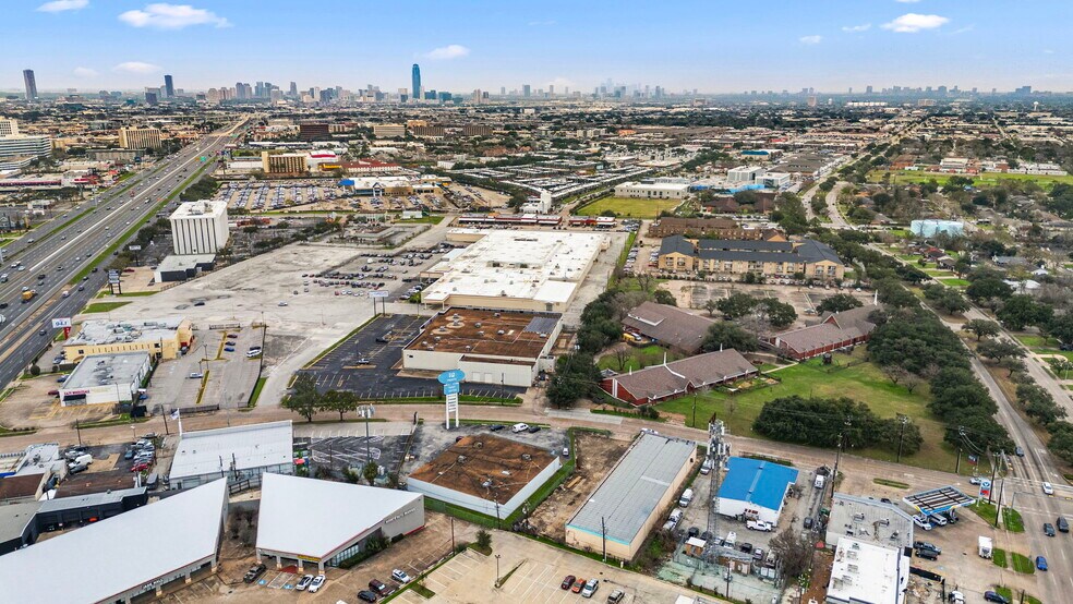 More Photos Of 6816 Larkwood Dr, Houston Industrial For Sale