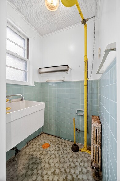 More Photos Of 59 Montgomery St, Poughkeepsie Funeral Home For Sale