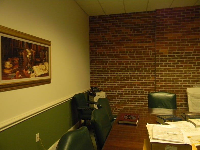 More Photos Of 112 Capitol St, Charleston Office For Sale