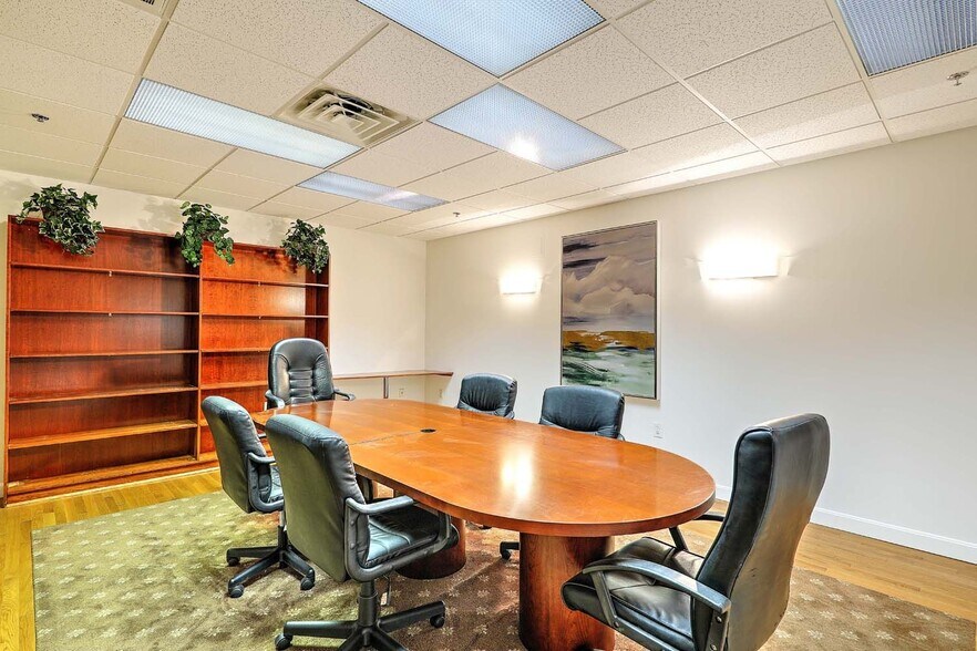 More Photos Of 577 Warren Ave, East Providence Storefront Retail Office For Sale