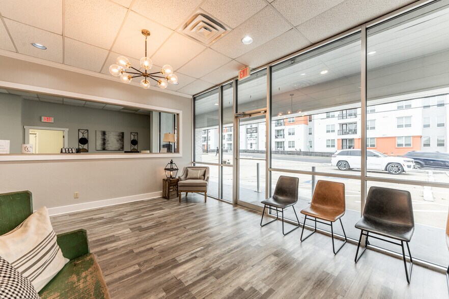 More Photos Of 2402 Sam Houston Ave, Huntsville Medical For Sale