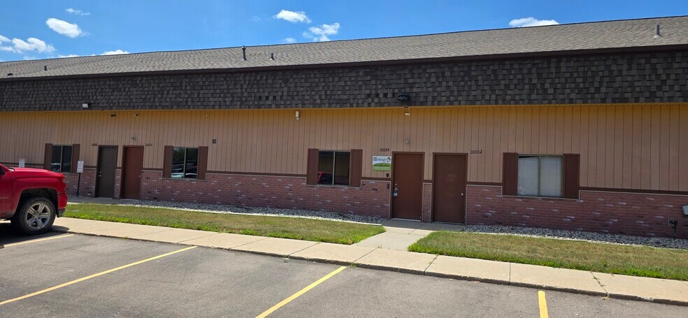 More Photos Of 10072-10094 Colonial Industrial Dr, South Lyon Manufacturing For Lease