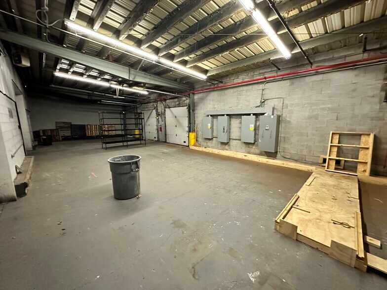 More Photos Of 4865 Arthur Kill Rd, Staten Island Warehouse For Sale