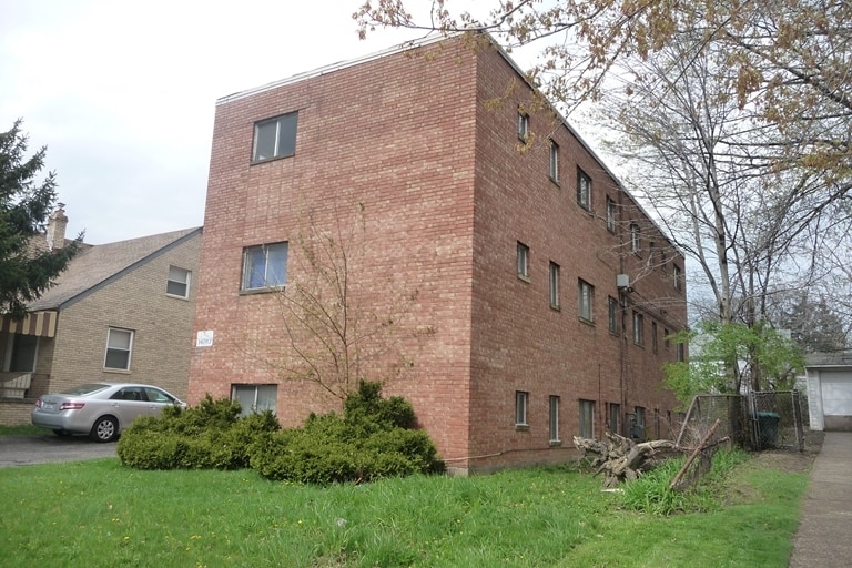 More Photos Of 16703 Harvard Rd, Cleveland Apartments For Sale
