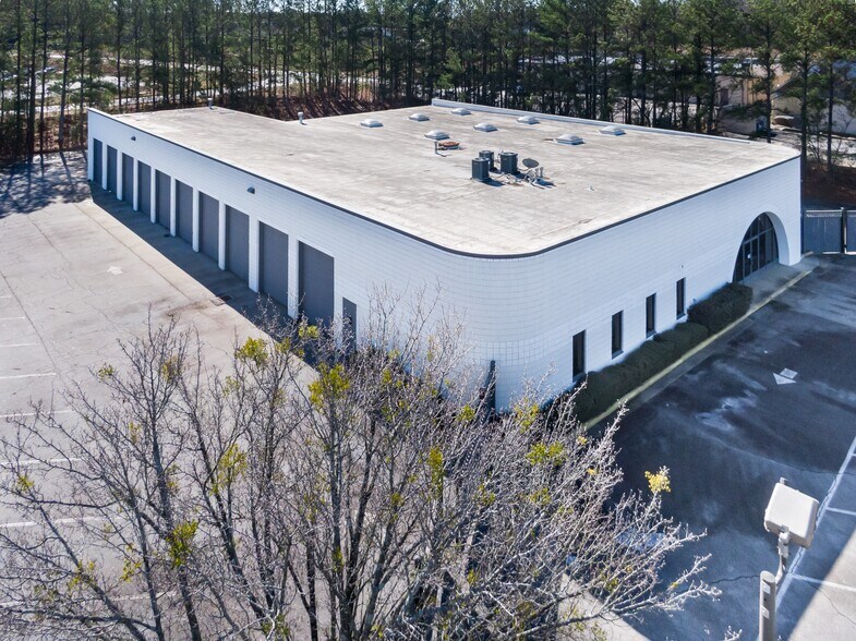 More Photos Of 125 Park Access Dr, Lawrenceville Showroom For Sale
