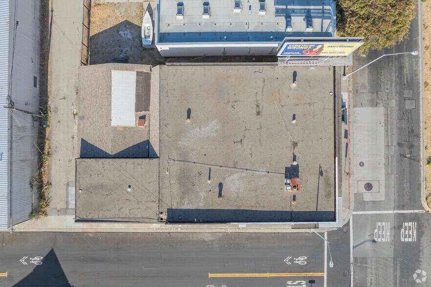 More Photos Of 3040 Cutting Blvd, Richmond General Retail For Sale
