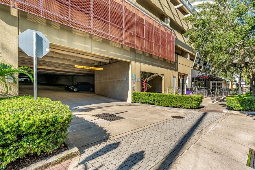 More Photos Of 101 S Eola Dr, Orlando Apartments For Sale