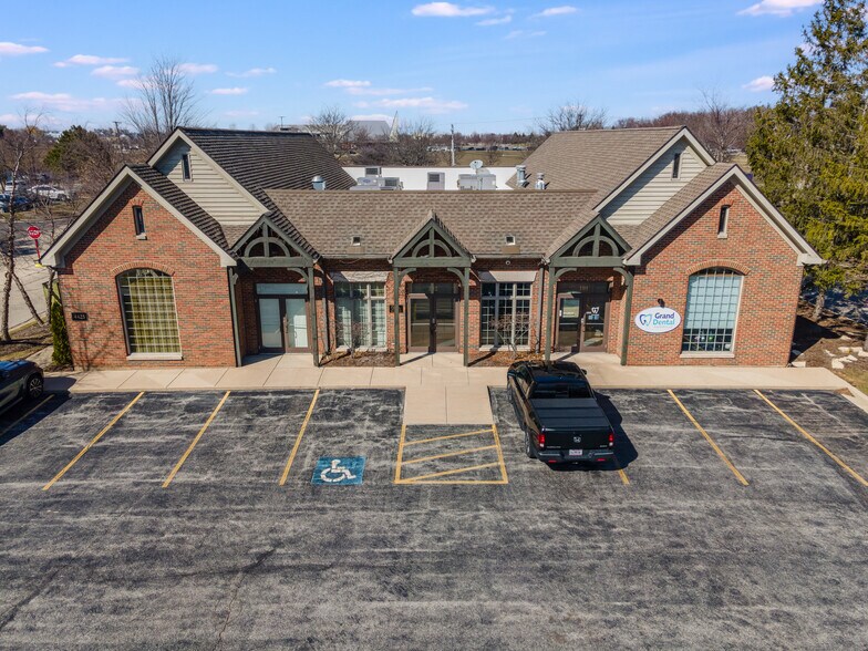 More Photos Of 4425 Montgomery Rd, Naperville Medical For Lease