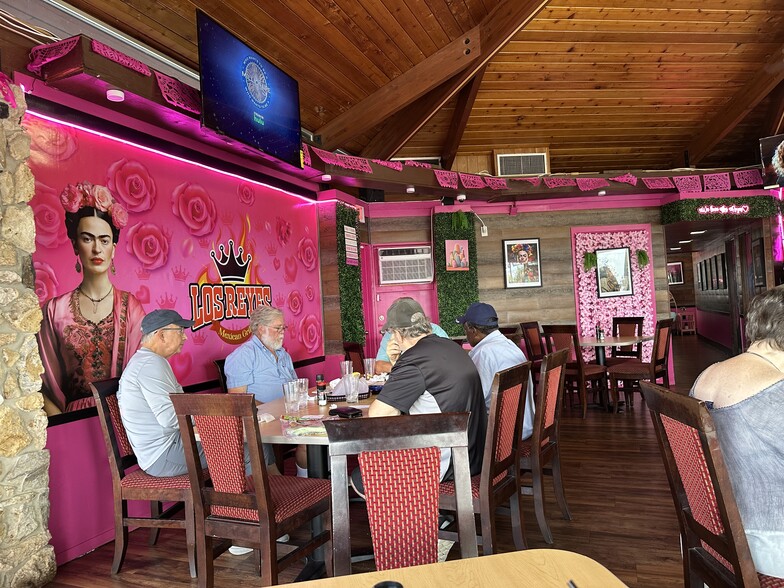 More Photos Of 3430 Hwy 441, Fruitland Park Restaurant For Sale