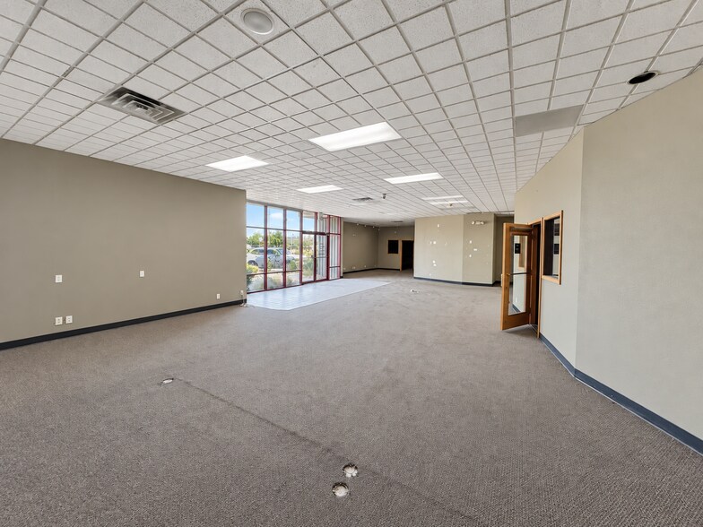 More Photos Of 8778 W Fairview Ave, Boise Freestanding For Sale