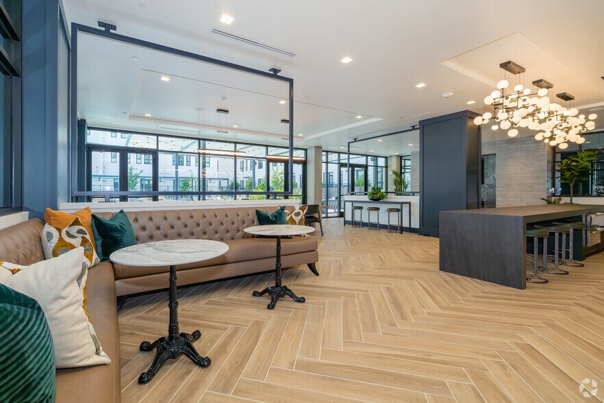 More Photos Of 251 6th St, Sacramento Apartments For Lease