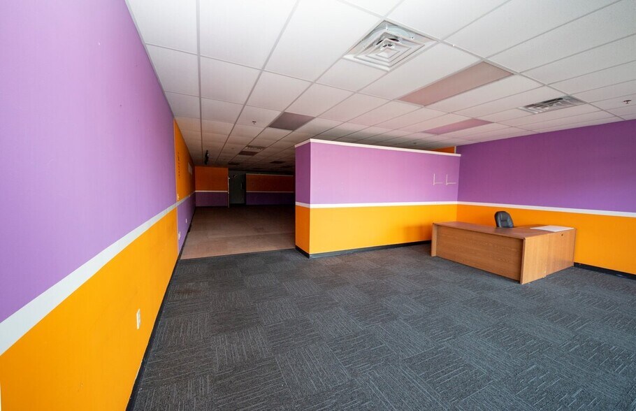 More Photos Of 2781 Jefferson Center Way, Jeffersonville Unknown For Lease