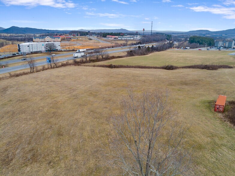 More Photos Of Cove Road, Wytheville Land For Sale