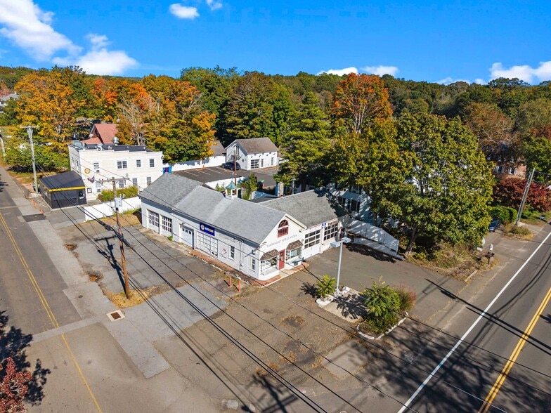 More Photos Of 905 Boston Post Rd, Madison Flex For Sale