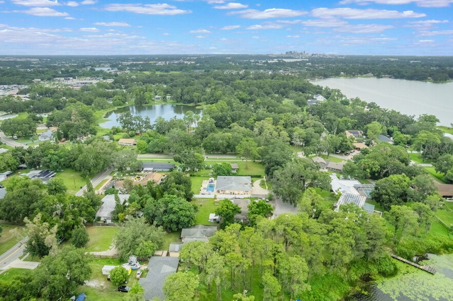 More Photos Of 300 N Dixie Ave, Fruitland Park Self Storage For Sale