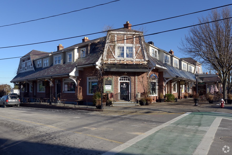 More Photos Of 470 Main St, Chatham Storefront Retail Residential For Lease