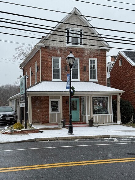 More Photos Of 324 Main St, Reisterstown Storefront Retail Office For Lease