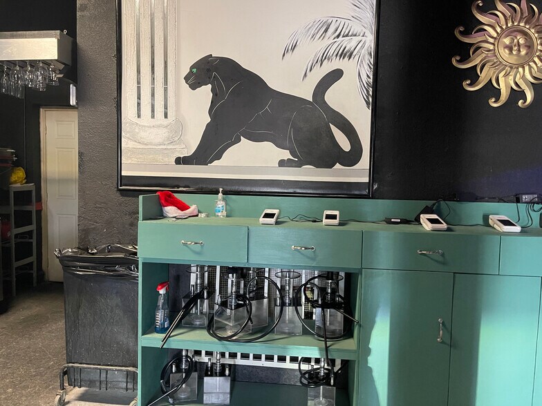 More Photos Of 4410 Peters Rd, Plantation General Retail For Sale