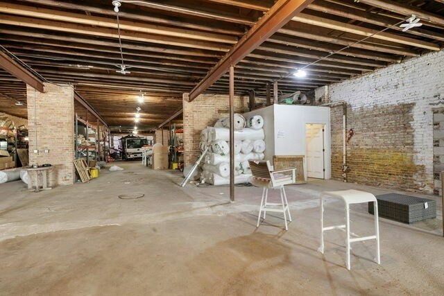 More Photos Of 4620-4622 W Fullerton Ave, Chicago Warehouse For Lease