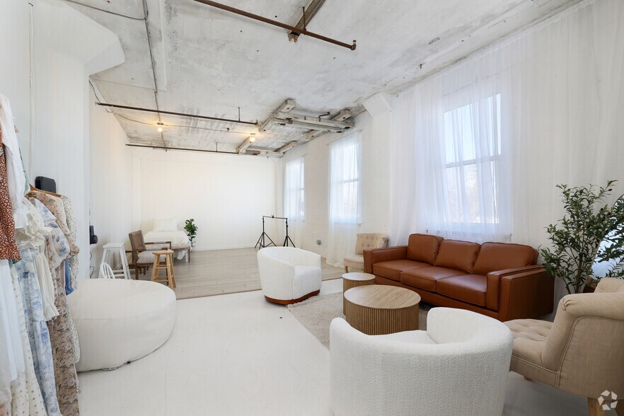 More Photos Of 58 Pulaski St, Peabody Unknown For Lease