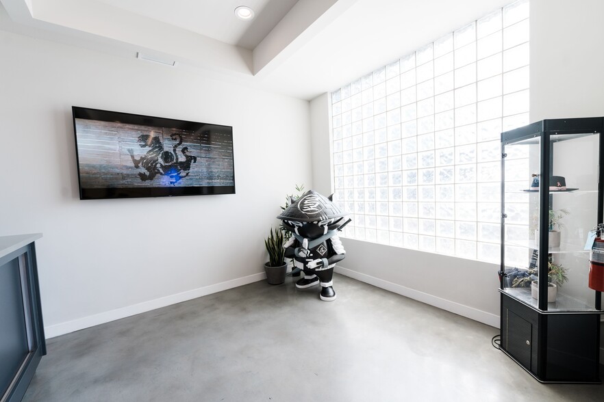 More Photos Of 1118 S Santa Fe Ave, Los Angeles Warehouse For Lease