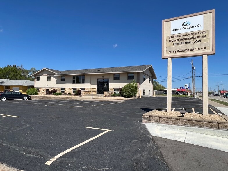 More Photos Of 4 13th Ave N, Waite Park Medical For Sale
