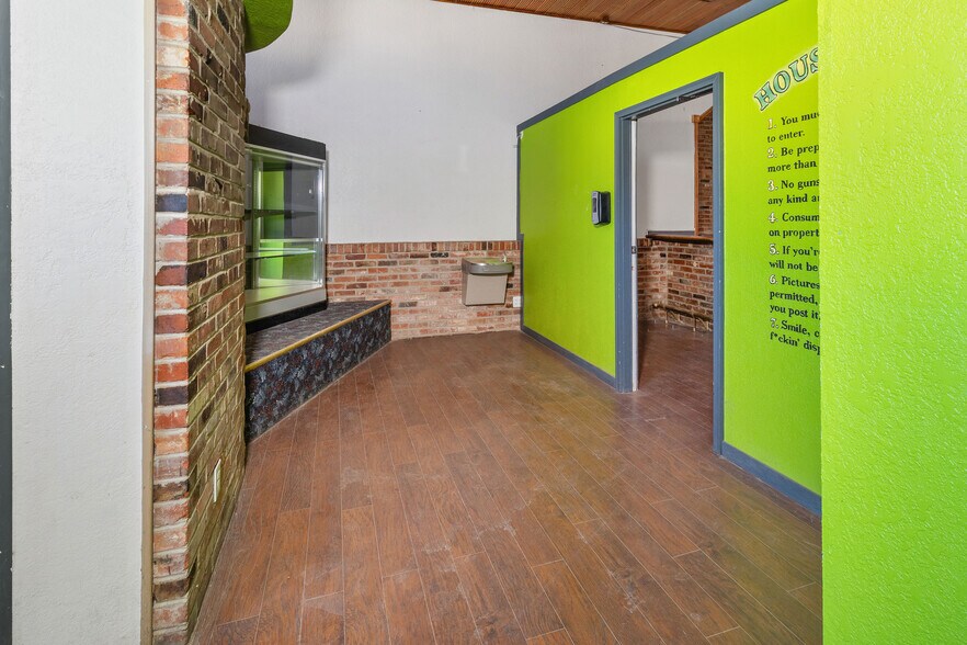 More Photos Of 466 W Main St, Trinidad General Retail For Sale