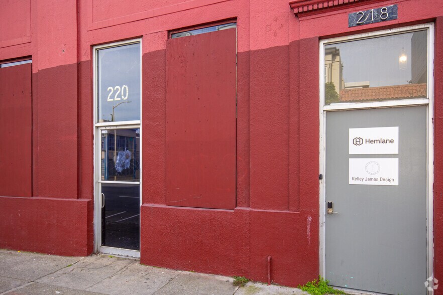 More Photos Of 220 9th St, San Francisco Showroom For Lease