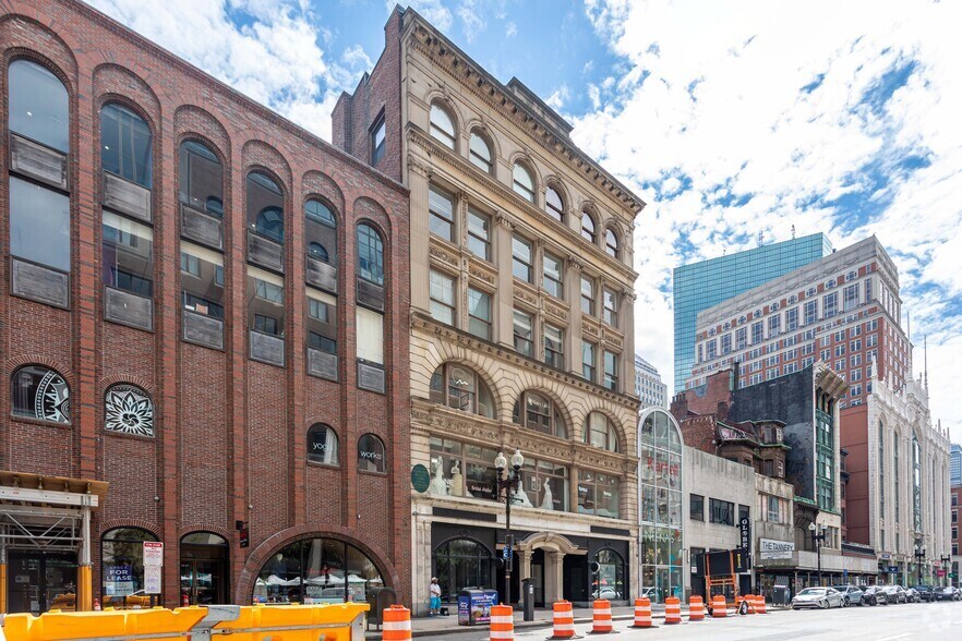 More Photos Of 376 Boylston St, Boston Storefront Retail Office For Lease