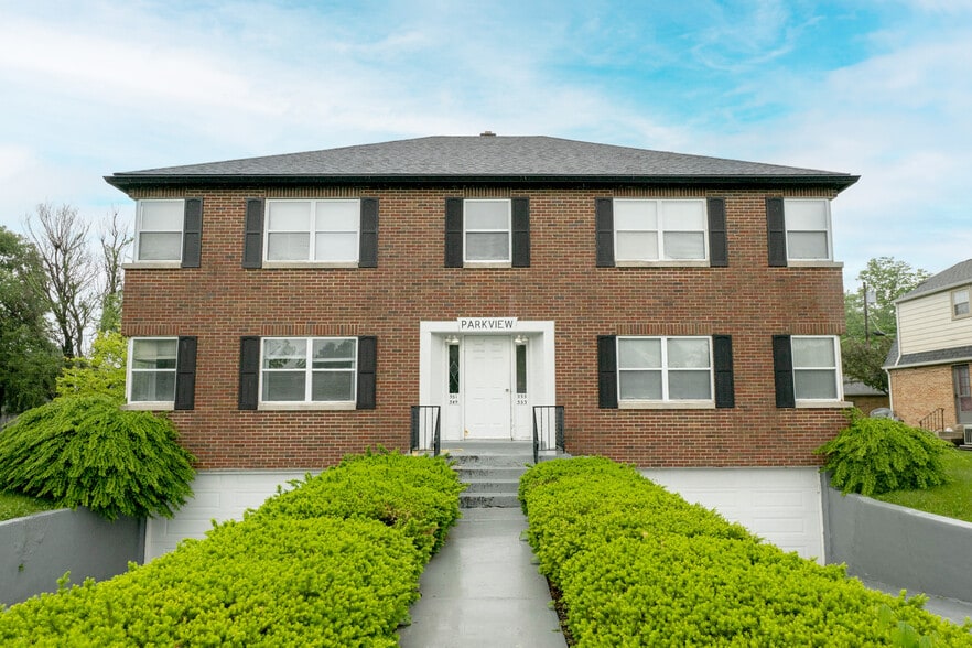 Primary Photo Of 349 Orchard Dr, Oakwood Apartments For Sale